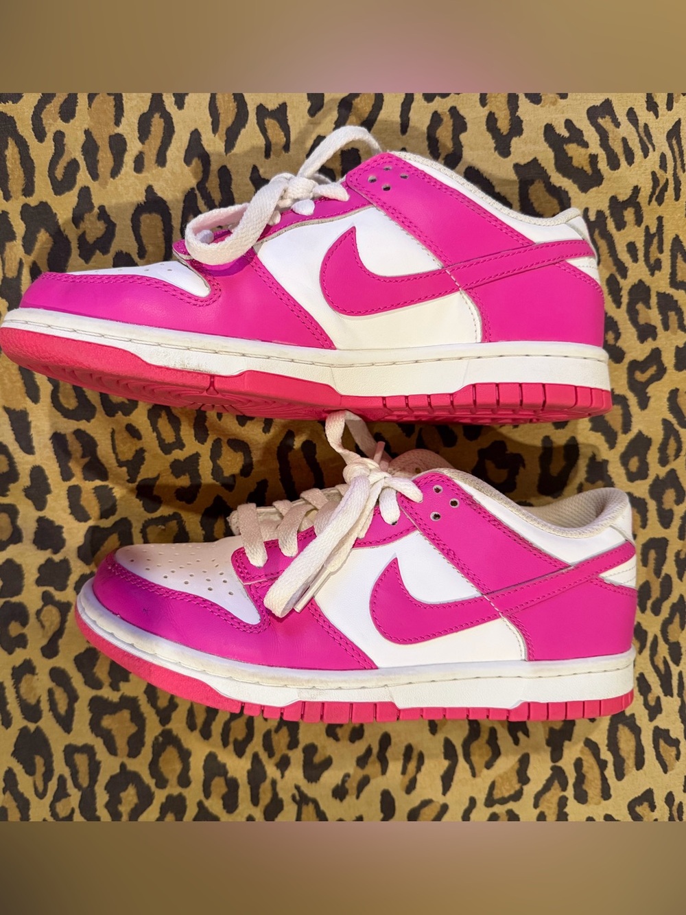 Nike Kids Dunks Low Hot Pink Sneakers Big Kid Unisex Boys Girls 4Y